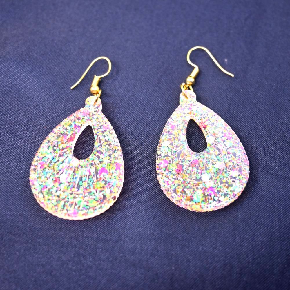 Beautiful Handmade Earring With Multicolor And Unique Design